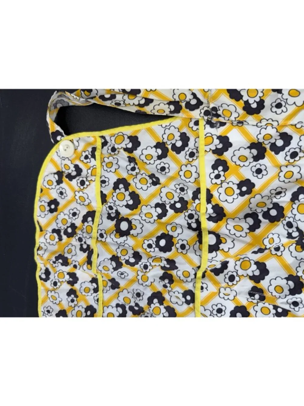Vintage Handmade Half Apron With Pockets Yellow Black Mod Flowers Print Retro